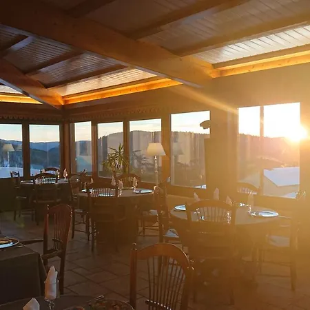Chaume De Balveurche Hotel
