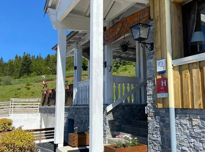 Chaume De Balveurche Hotel