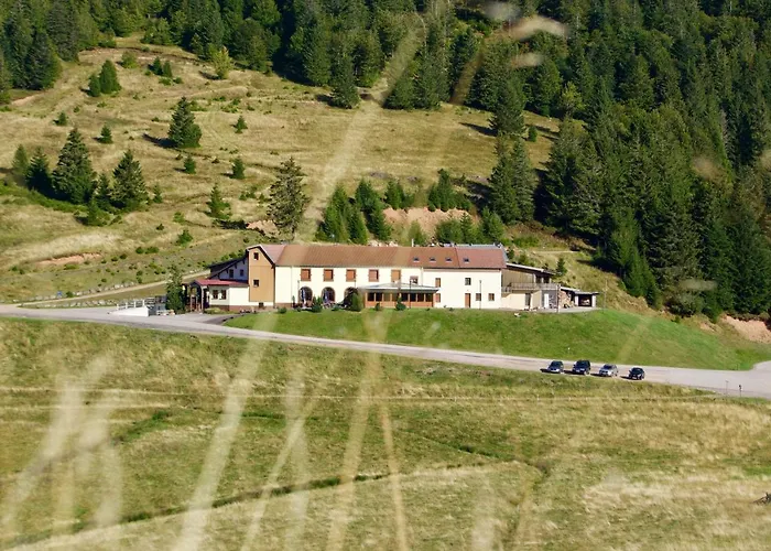 Chaume De Balveurche Hotel 2*