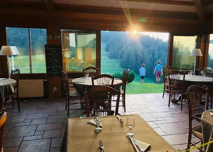 Chaume De Balveurche Hotel